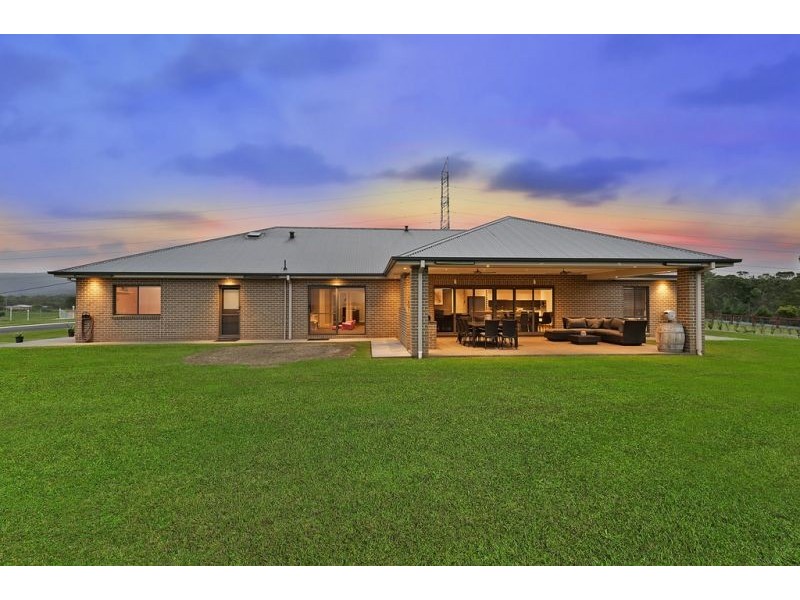 1 Oakford Place, Grose Wold NSW 2753