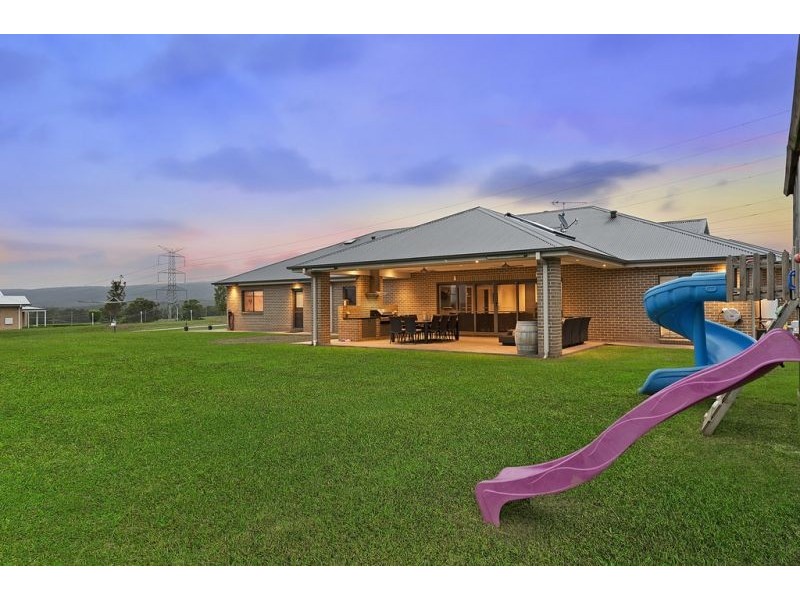 1 Oakford Place, Grose Wold NSW 2753