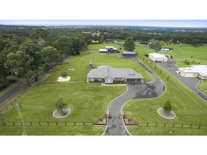 1 Oakford Place, Grose Wold NSW 2753