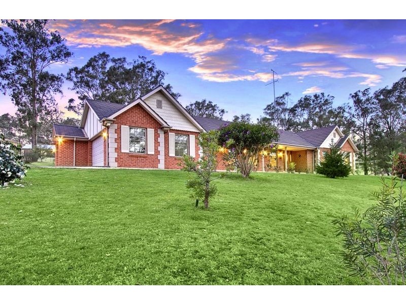 8 Belmont Grove, Grose Vale NSW 2753