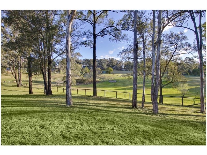 8 Belmont Grove, Grose Vale NSW 2753