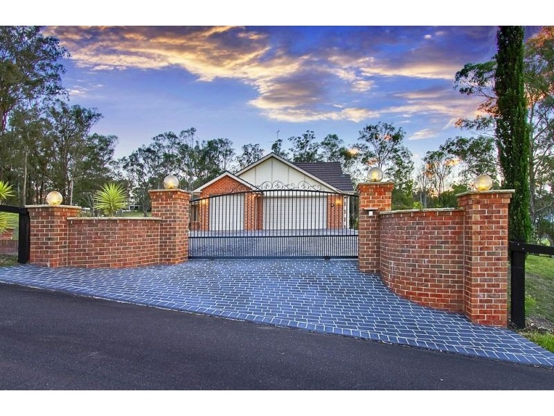 8 Belmont Grove, Grose Vale NSW 2753