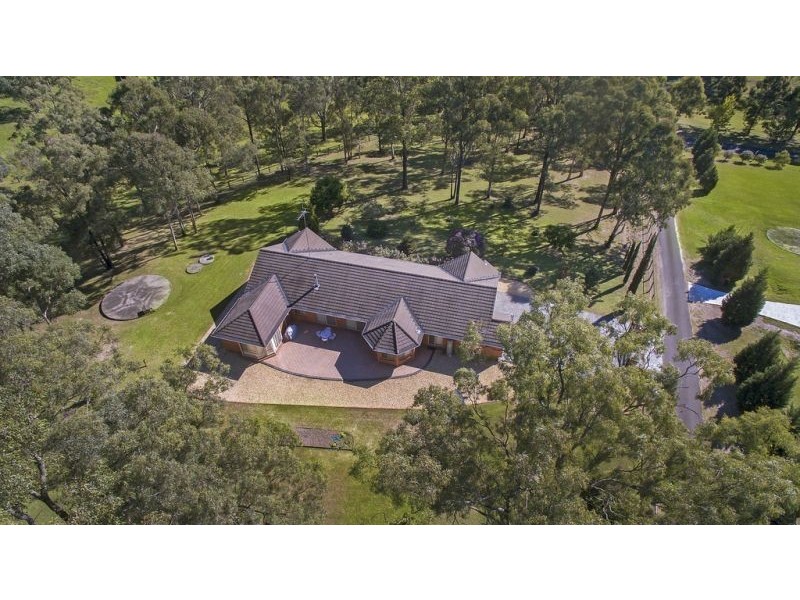 8 Belmont Grove, Grose Vale NSW 2753