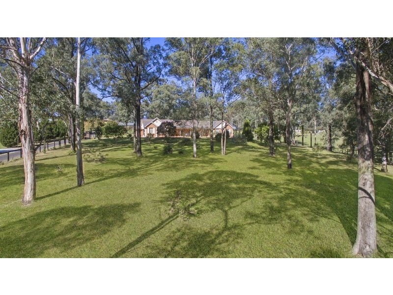 8 Belmont Grove, Grose Vale NSW 2753