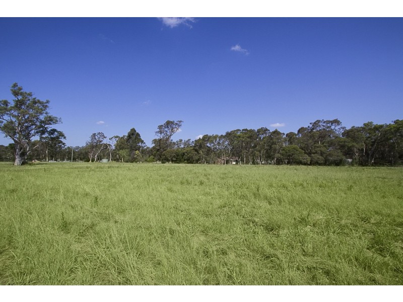 688-696 Richmond Road, Berkshire Park NSW 2765