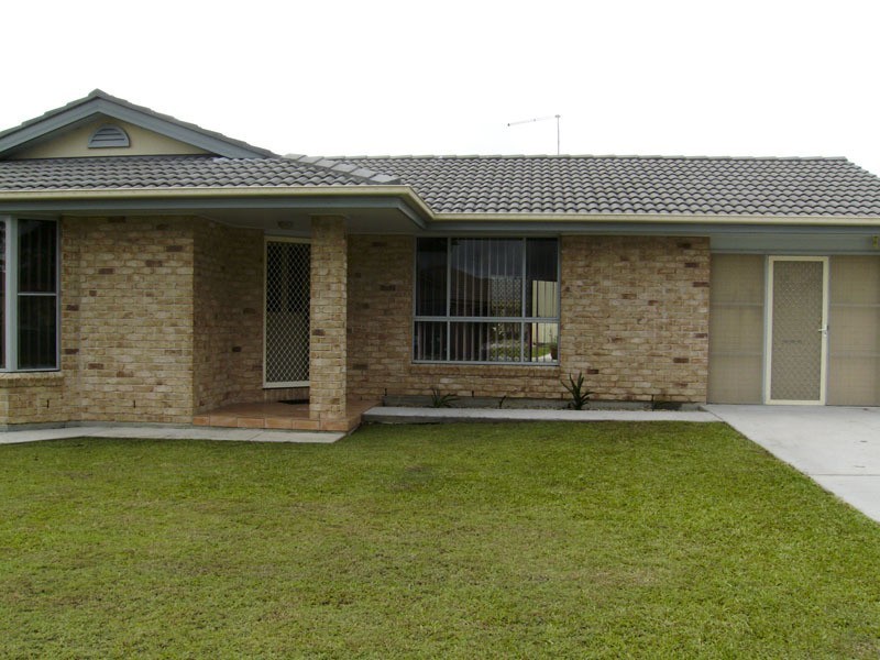 5 Kelly Crescent, Townsend NSW 2463