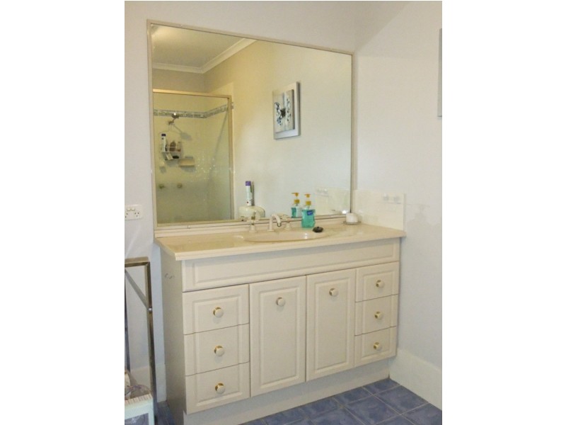 5  Anzac Place, Gulmarrad NSW 2463