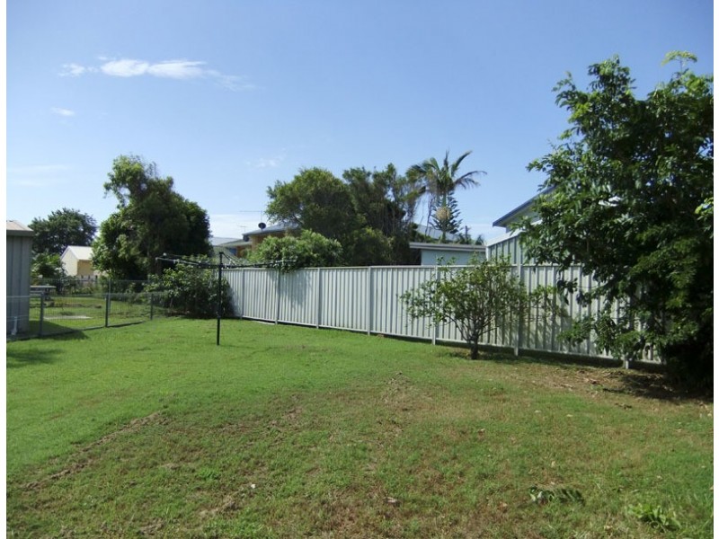 2 Heath Street, Brooms Head NSW 2463
