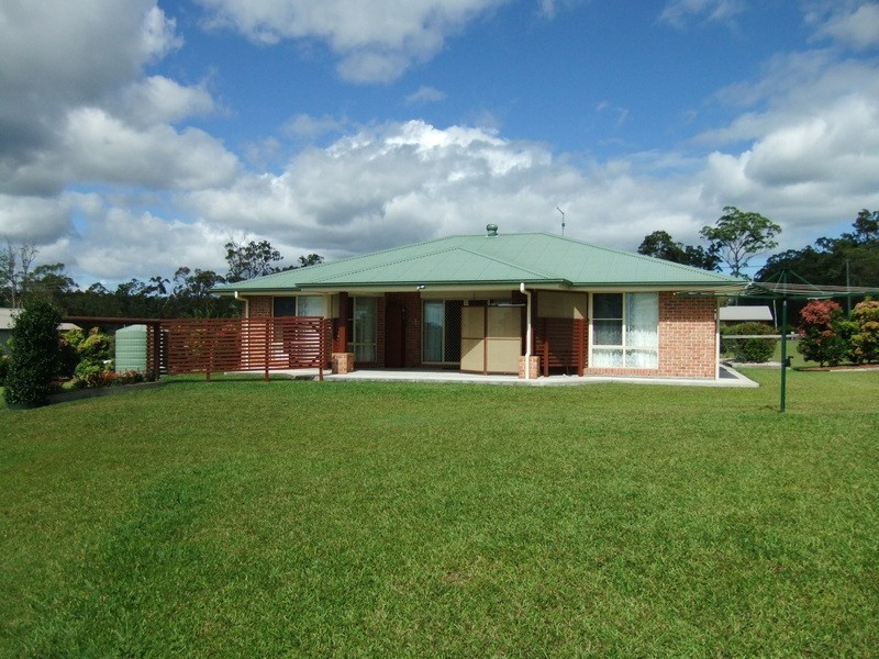 82  Clyde Essex Drive, Gulmarrad NSW 2463
