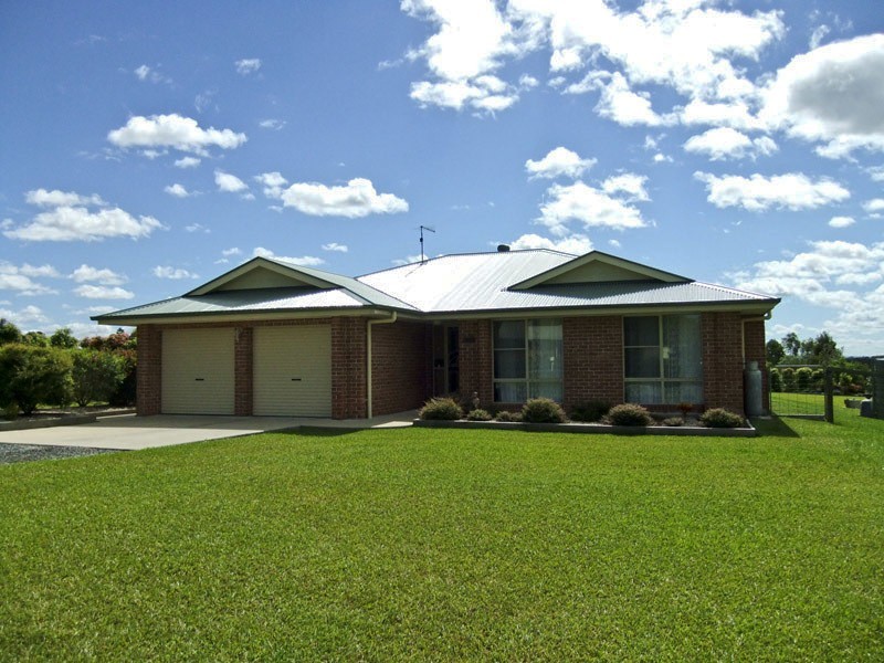 82  Clyde Essex Drive, Gulmarrad NSW 2463