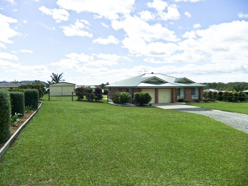 82  Clyde Essex Drive, Gulmarrad NSW 2463