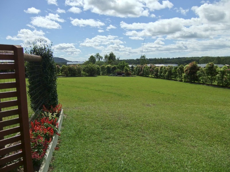 82  Clyde Essex Drive, Gulmarrad NSW 2463