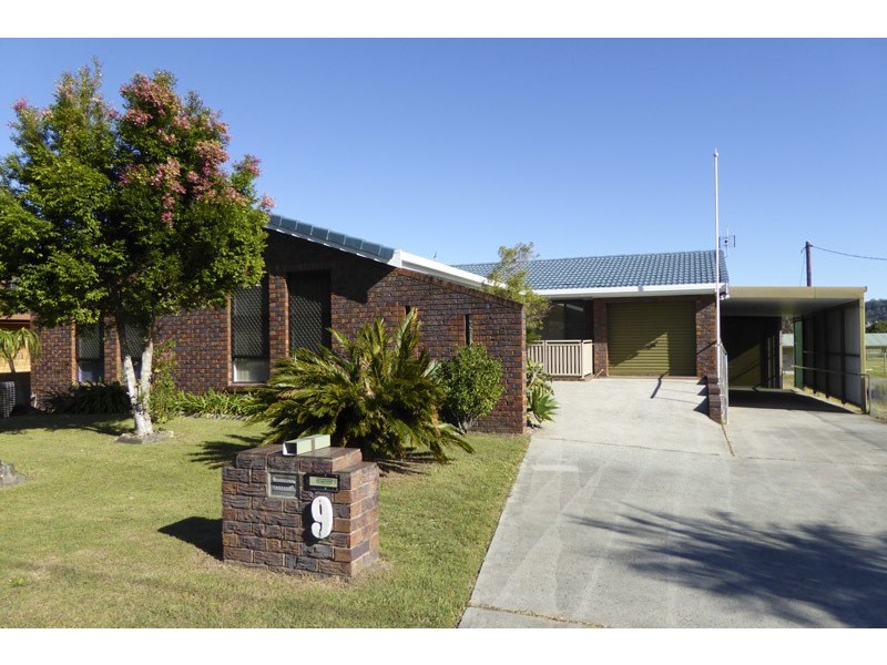 9 Iona Close, Maclean NSW 2463