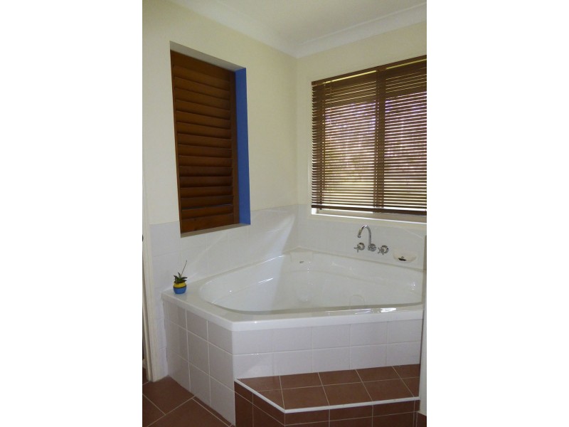 37  Clyde Essex  Drive, Gulmarrad NSW 2463