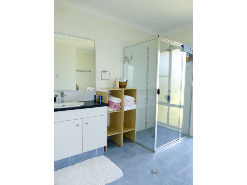 1 Pardalote Place, Gulmarrad NSW 2463