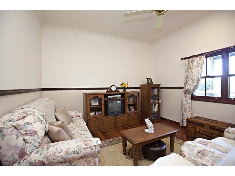 82 South Arm School Road, Woodford Island NSW 2463