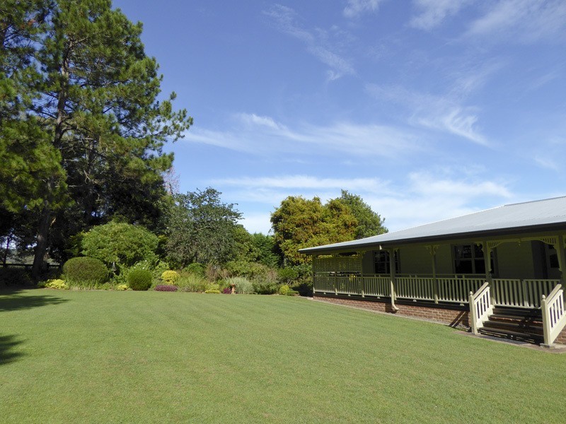 82 South Arm School Road, Woodford Island NSW 2463