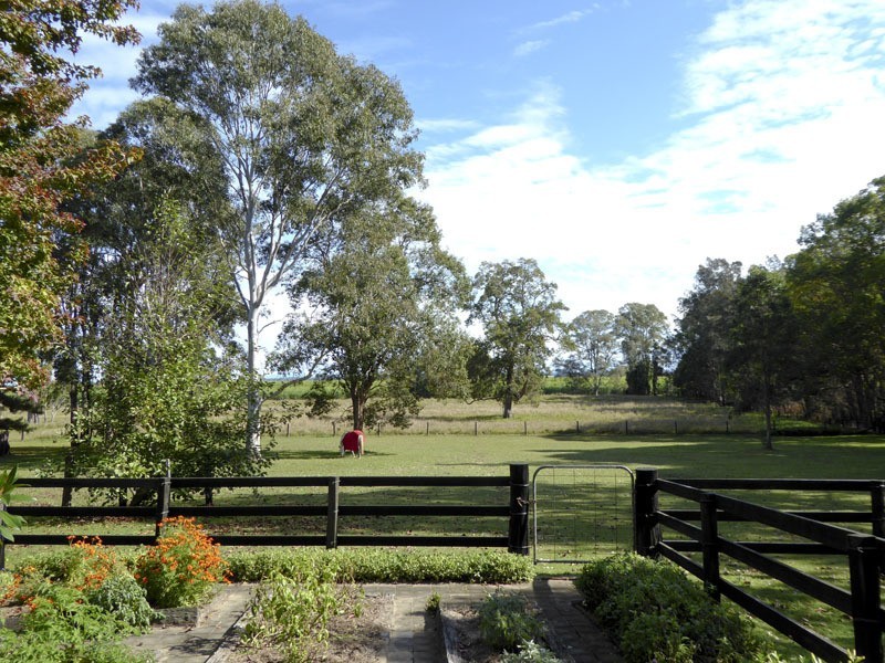 82 South Arm School Road, Woodford Island NSW 2463