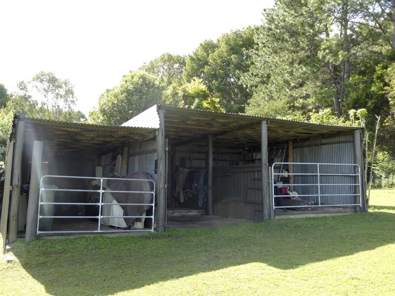 82 South Arm School Road, Woodford Island NSW 2463