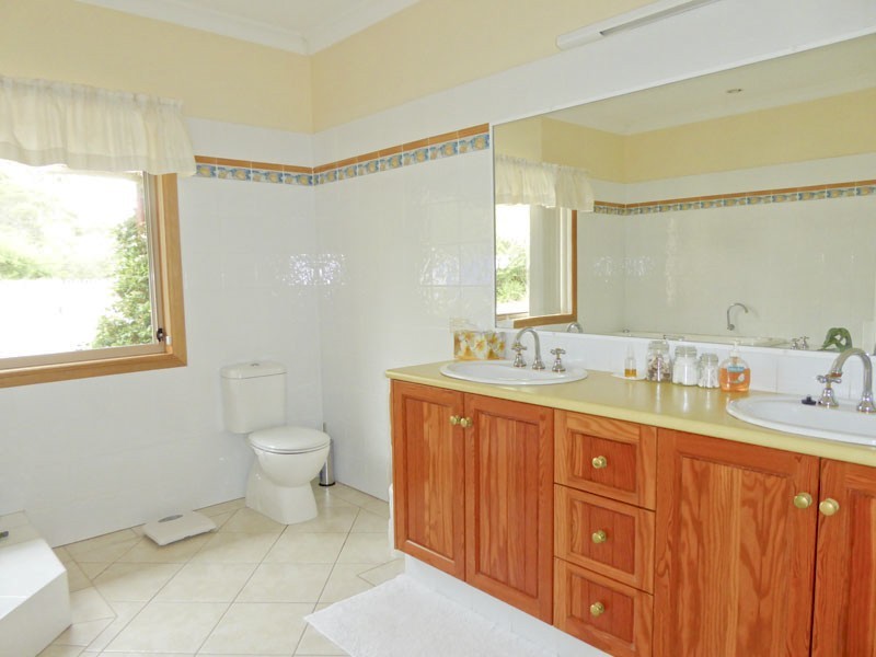 4 Blue Wren Close, Gulmarrad NSW 2463