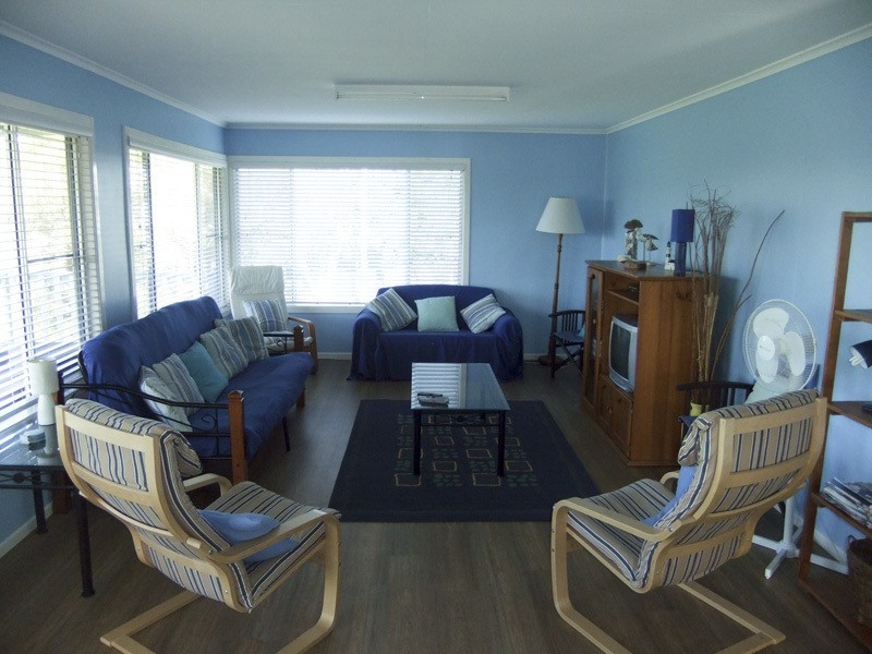 2 Honeysuckle Street, Brooms Head NSW 2463