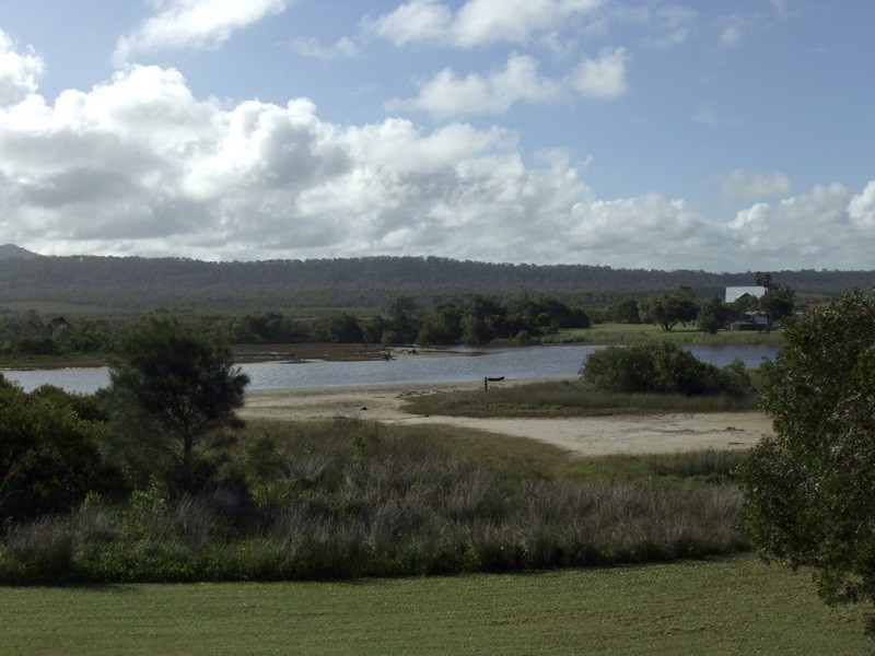 2 Honeysuckle Street, Brooms Head NSW 2463