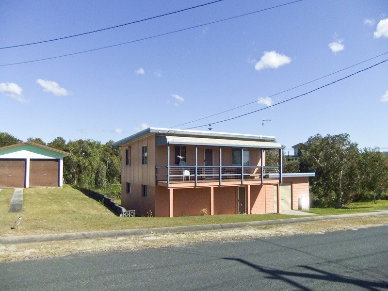 122 Ocean Road, Brooms Head NSW 2463