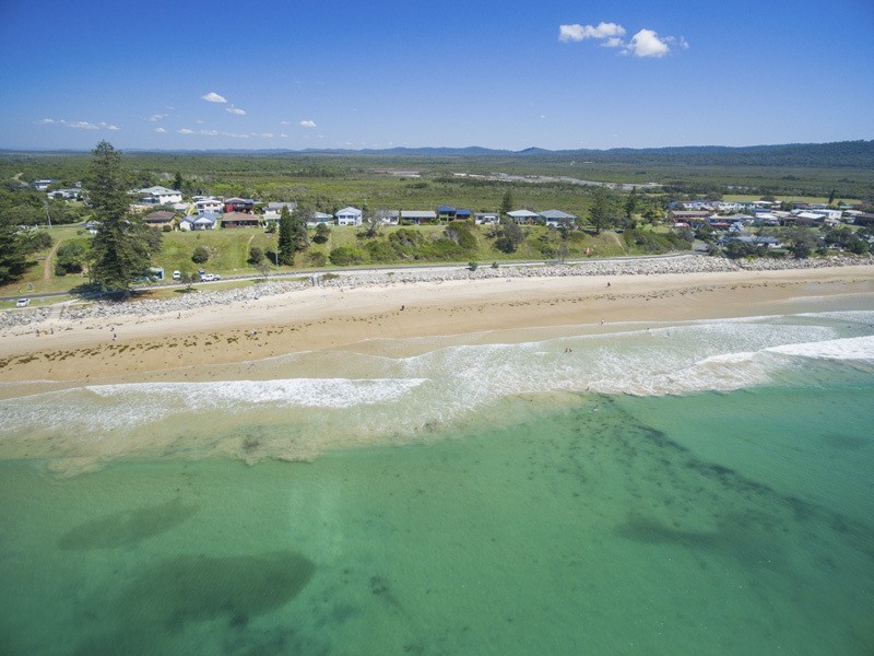 43 OCEAN ROAD, Brooms Head NSW 2463