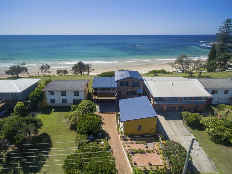 43 OCEAN ROAD, Brooms Head NSW 2463