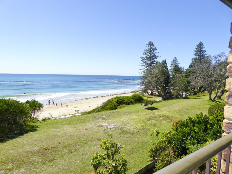43 OCEAN ROAD, Brooms Head NSW 2463