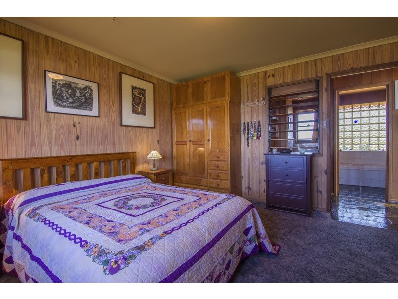 43 OCEAN ROAD, Brooms Head NSW 2463