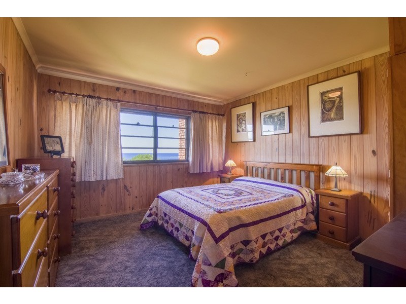 43 OCEAN ROAD, Brooms Head NSW 2463