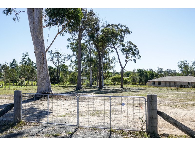 8 Cockatiel Crescent, Gulmarrad NSW 2463