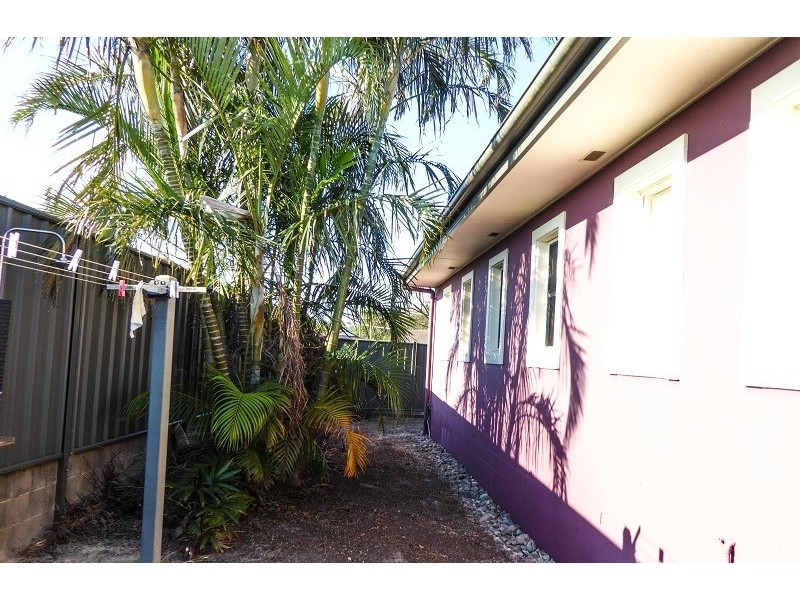 2/15B Shores Drive, Yamba NSW 2464