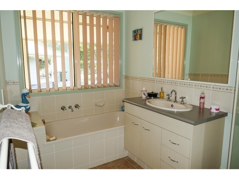 8 Brolga Drive, Gulmarrad NSW 2463