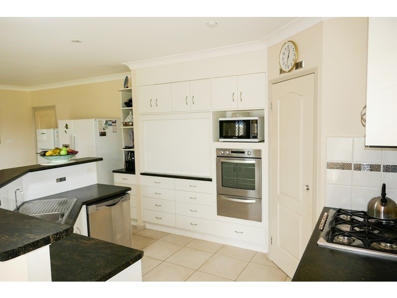 3 Blue Wren Close, Gulmarrad NSW 2463