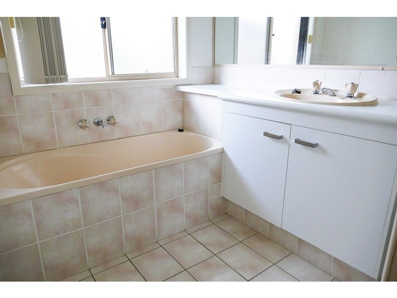 4 Forest Bank Close, Gulmarrad NSW 2463