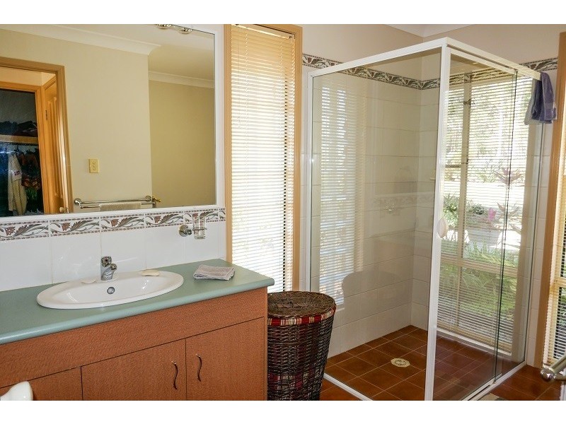 8 Blue Wren Close, Gulmarrad NSW 2463