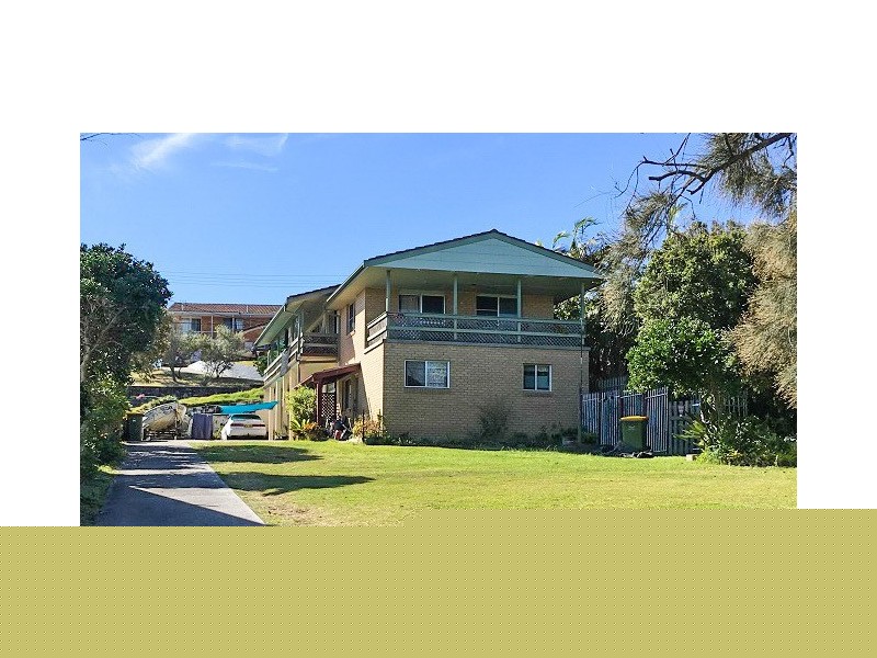 21 Poinsettia, Brooms Head NSW 2463