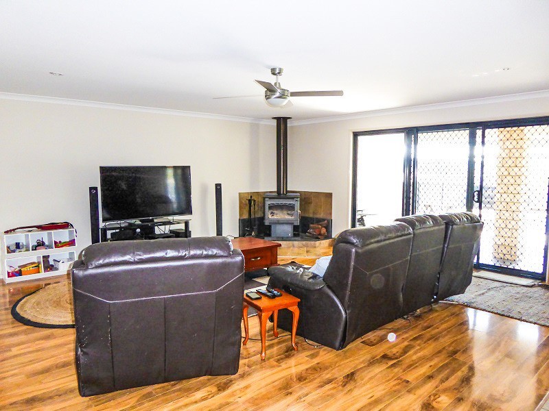 2 Cockatiel Crescent, Gulmarrad NSW 2463