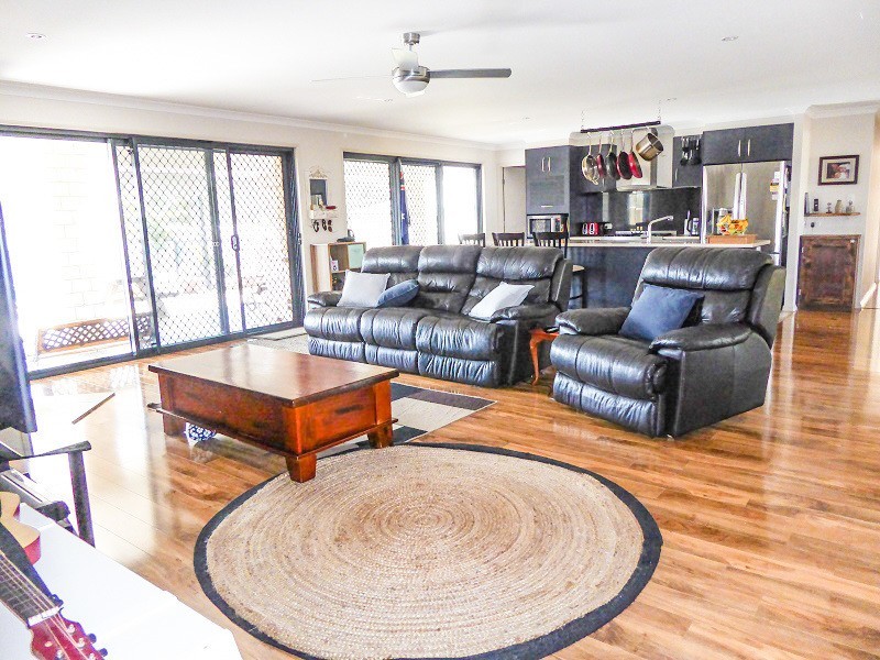 2 Cockatiel Crescent, Gulmarrad NSW 2463