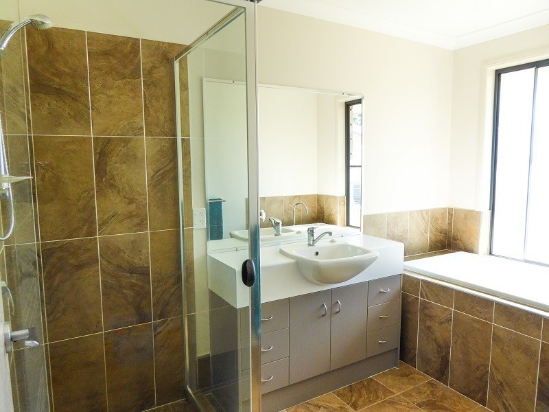 2 Cockatiel Crescent, Gulmarrad NSW 2463