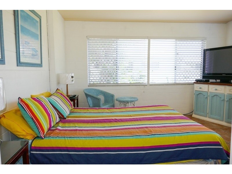 2 Heath Street, Brooms Head NSW 2463