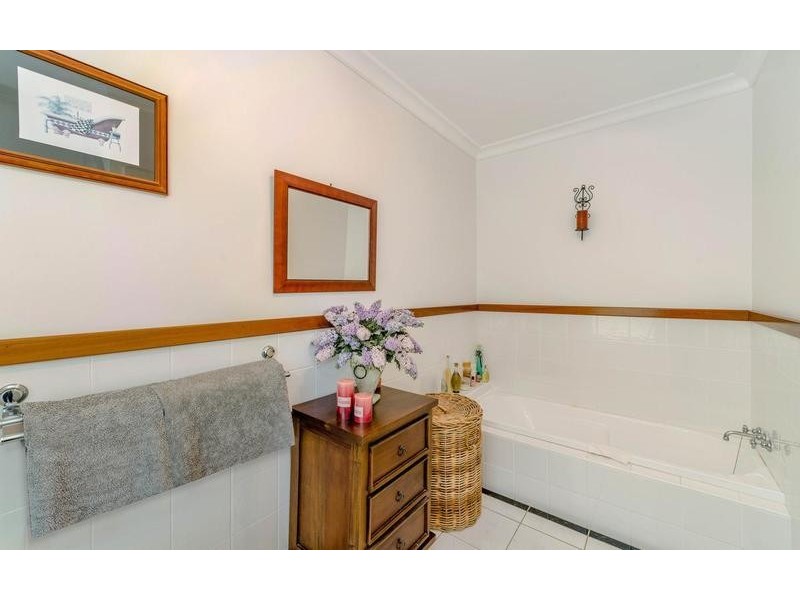 6 Blue Wren Close, Gulmarrad NSW 2463