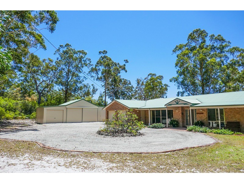 1035 Brooms Head Road, Taloumbi NSW 2463
