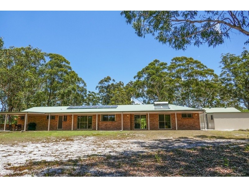 1035 Brooms Head Road, Taloumbi NSW 2463