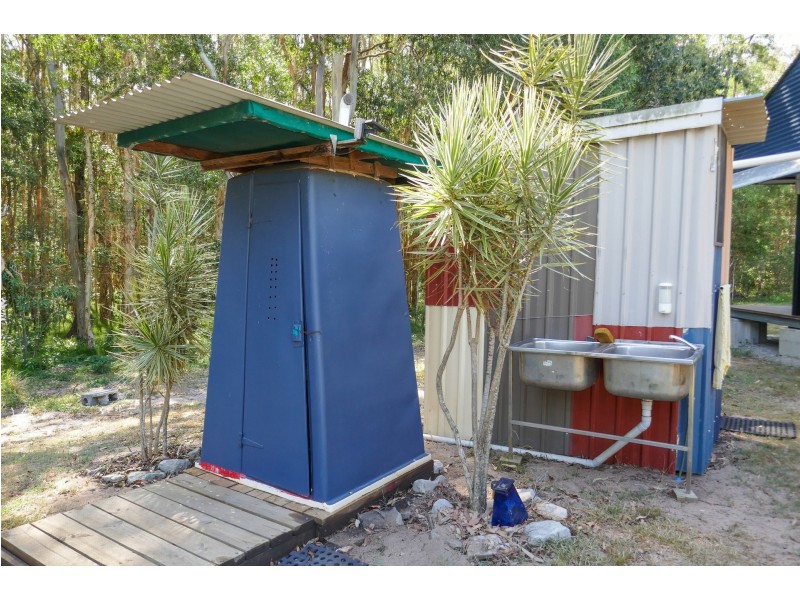 189 Loughmans Lane, Shark Creek NSW 2463
