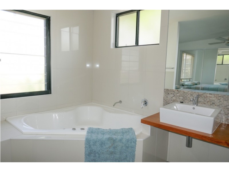 5 Hibiscus Avenue, Brooms Head NSW 2463