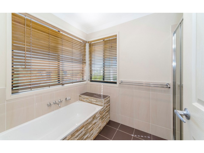 40 McKenzie Drive, Gulmarrad NSW 2463