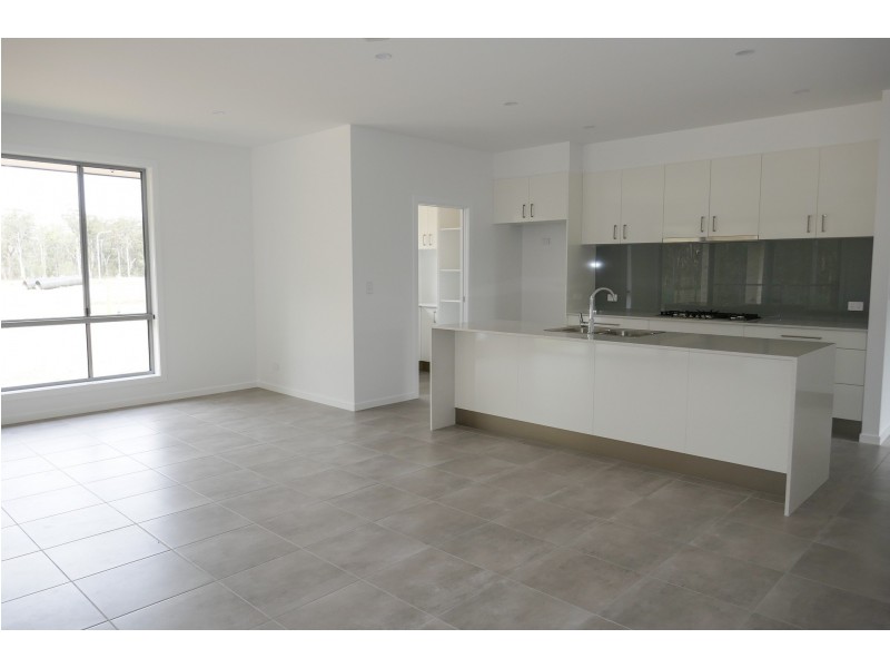 69 Dianella Drive, Gulmarrad NSW 2463